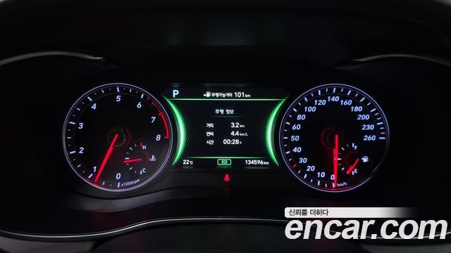 Genesis G70 2019 — photo 11
