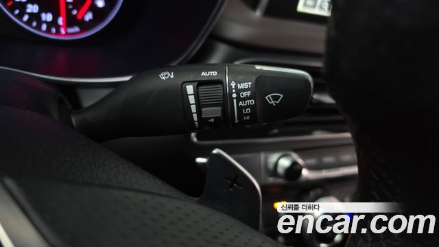 Genesis G70 2019 — photo 23