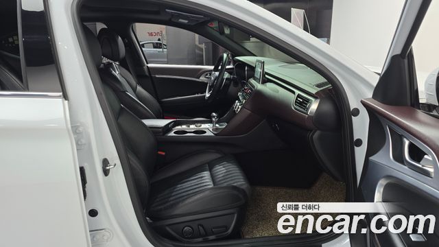 Genesis G70 2019 — photo 16