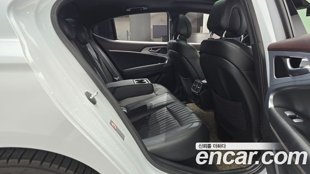 Genesis G70 2019 — photo 31