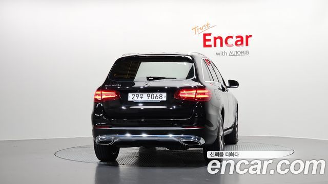 Mercedes-Benz GLC-Class 2018 — photo 4