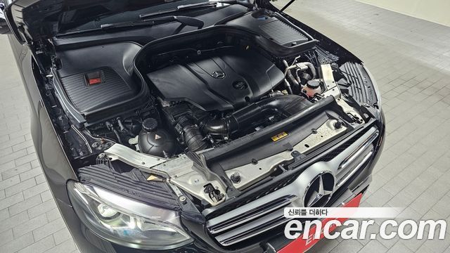 Mercedes-Benz GLC-Class 2018 — photo 6