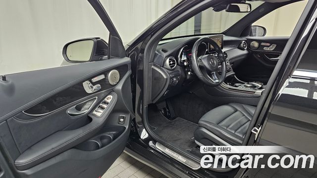 Mercedes-Benz GLC-Class 2018 — photo 13