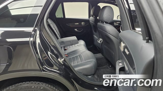 Mercedes-Benz GLC-Class 2018 — photo 17