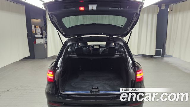 Mercedes-Benz GLC-Class 2018 — photo 25