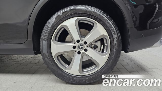 Mercedes-Benz GLC-Class 2018 — photo 7