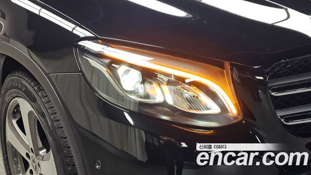 Mercedes-Benz GLC-Class 2018 — photo 8