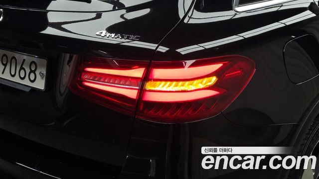 Mercedes-Benz GLC-Class 2018 — photo 9