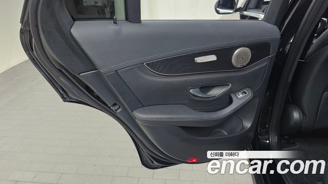 Mercedes-Benz GLC-Class 2018 — photo 15