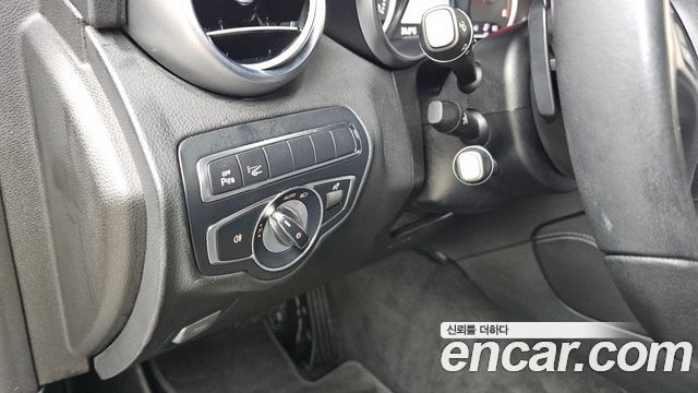 Mercedes-Benz GLC-Class 2018 — photo 28