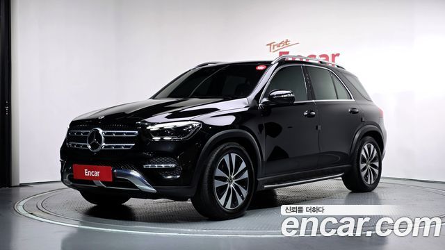 Mercedes-Benz GLE-Class 2023 — photo 1