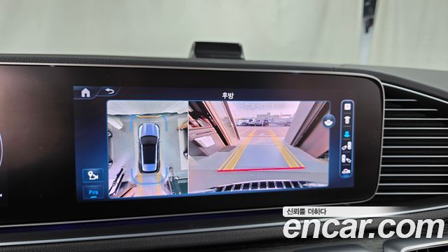 Mercedes-Benz GLE-Class 2023 — photo 20