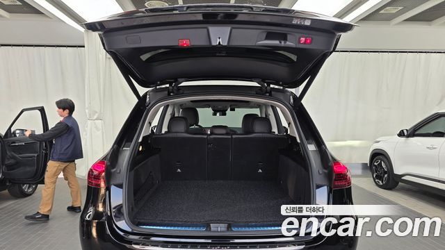 Mercedes-Benz GLE-Class 2023 — photo 26