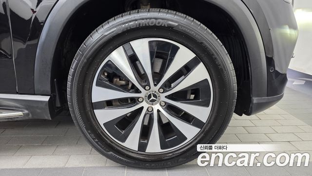 Mercedes-Benz GLE-Class 2023 — photo 7