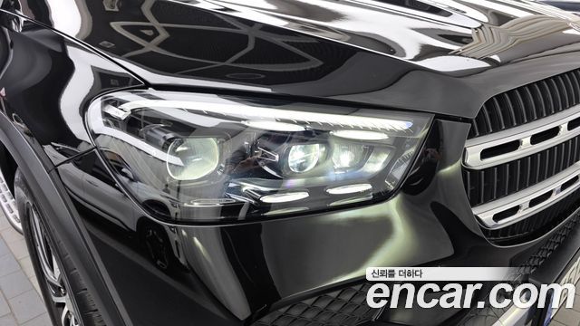 Mercedes-Benz GLE-Class 2023 — photo 8