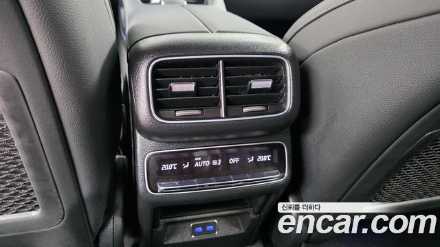 Mercedes-Benz GLE-Class 2023 — photo 33