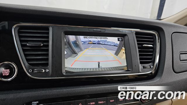 Kia Canival 2019 — photo 21