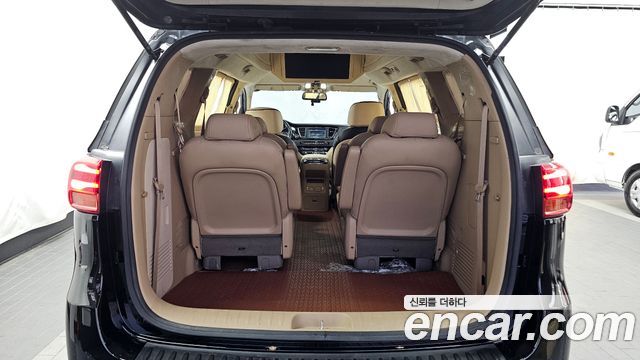 Kia Canival 2019 — photo 26