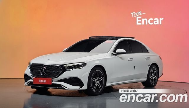 Mercedes-Benz E-Class 2025 — photo 1