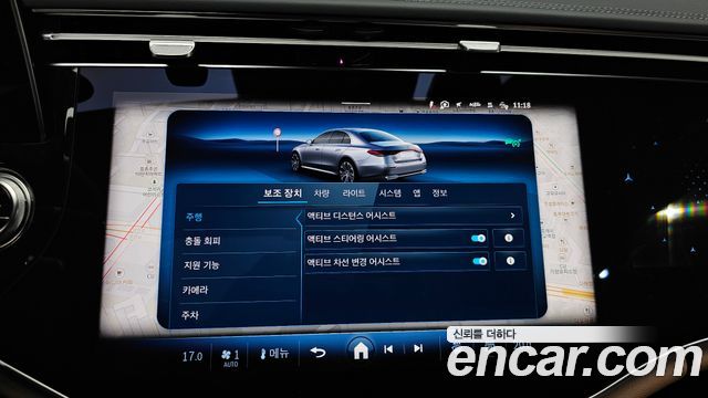 Mercedes-Benz E-Class 2025 — photo 31