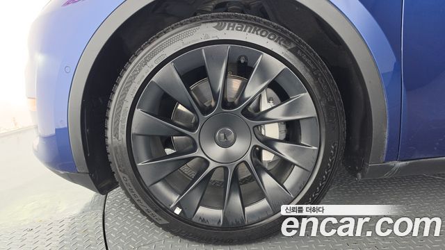 Tesla Model Y 2022 — photo 5