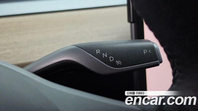 Tesla Model Y 2022 — photo 12