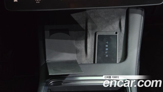 Tesla Model Y 2022 — photo 18