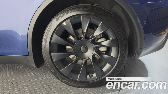 Tesla Model Y 2022 — photo 7