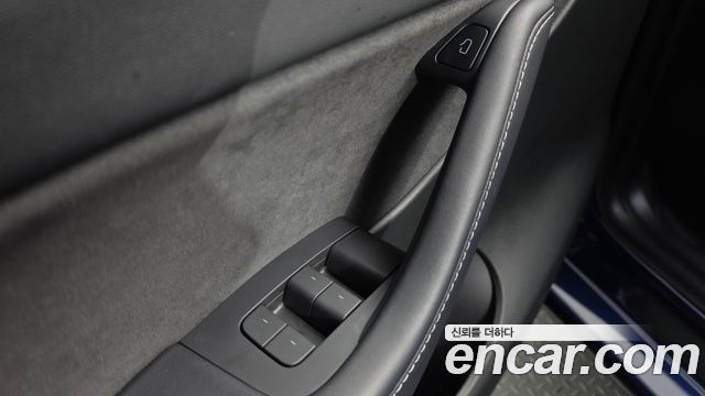 Tesla Model Y 2022 — photo 27