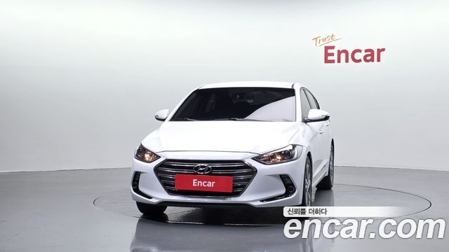 Hyundai AVANTE 2018 — photo 3