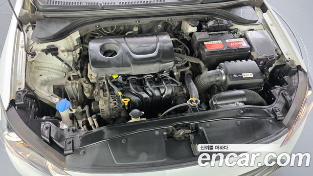 Hyundai AVANTE 2018 — photo 6