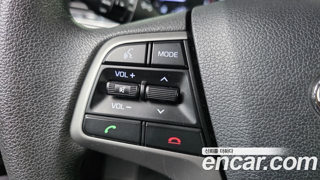 Hyundai AVANTE 2018 — photo 24
