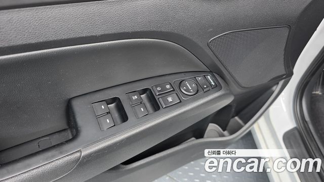 Hyundai AVANTE 2018 — photo 25