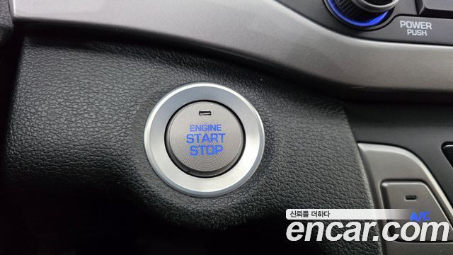 Hyundai AVANTE 2018 — photo 26