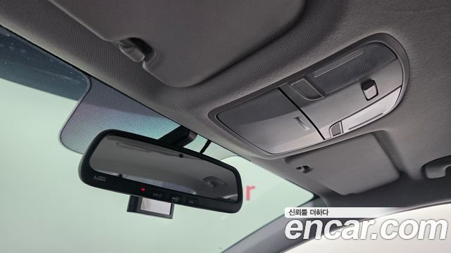 Hyundai AVANTE 2018 — photo 29