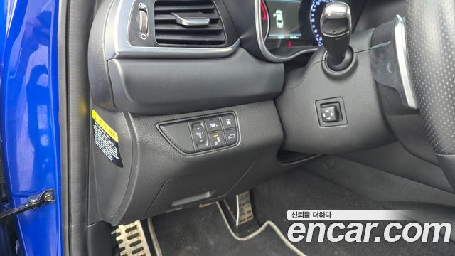 Genesis G70 2018 — photo 25
