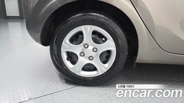Kia morning 2018 — photo 7