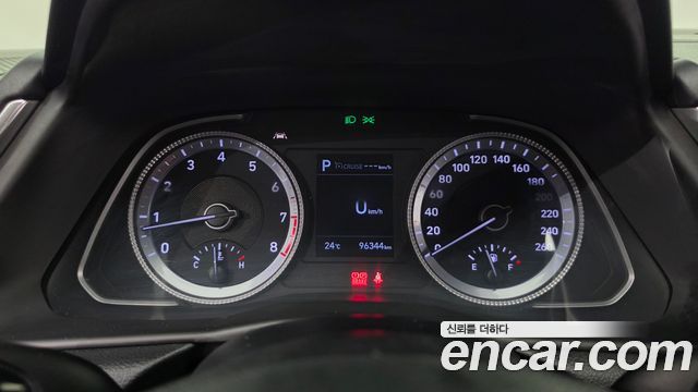 Hyundai Sonata 2020 — photo 11