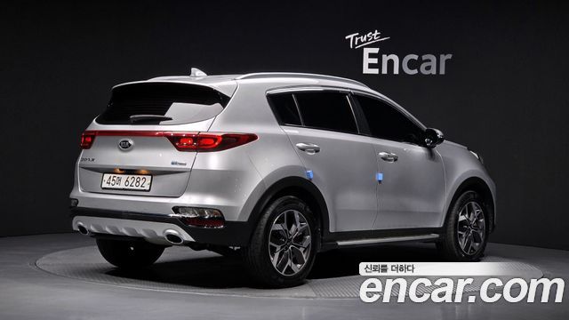 Kia Sportage 2019 — photo 2
