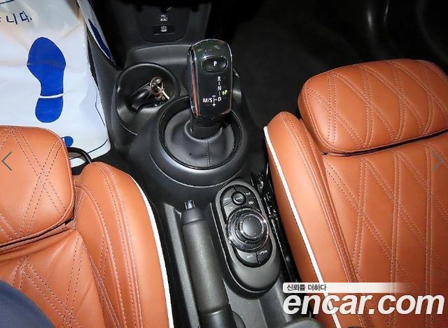 Mini Cooper 2023 — photo 12