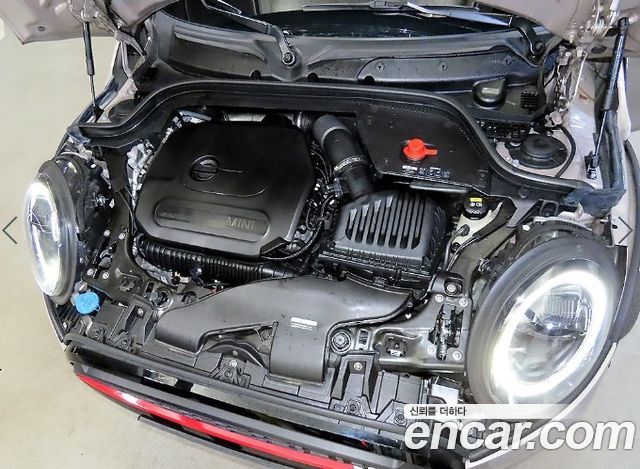 Mini Cooper 2023 — photo 19