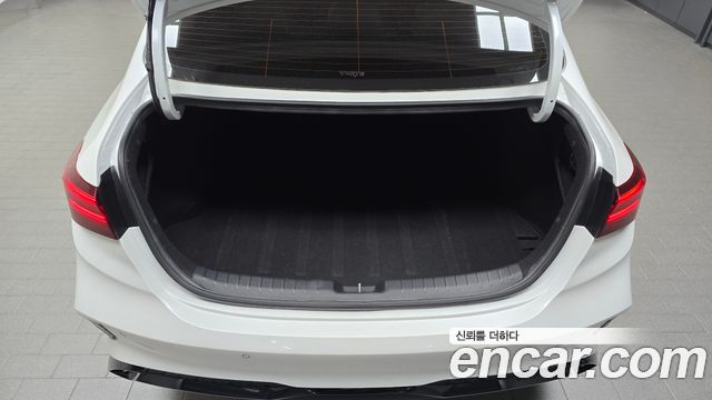 Kia K3 2022 — photo 28