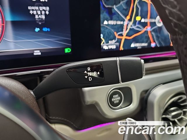 Mercedes-Benz G-Class 2024 — photo 9