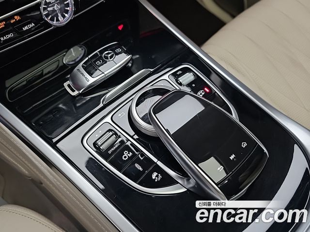 Mercedes-Benz G-Class 2024 — photo 16