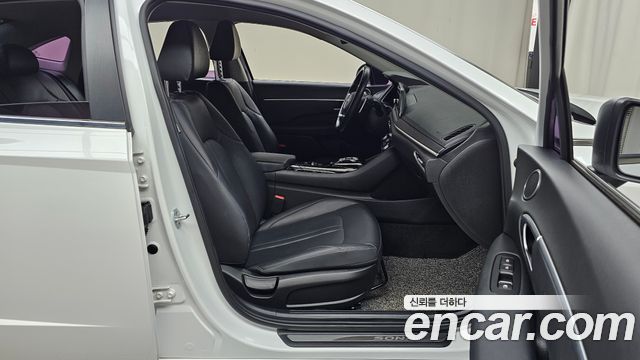 Hyundai Sonata 2020 — photo 16