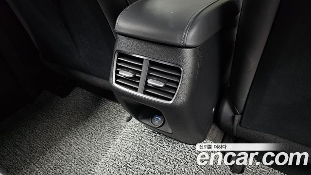 Hyundai Sonata 2020 — photo 32