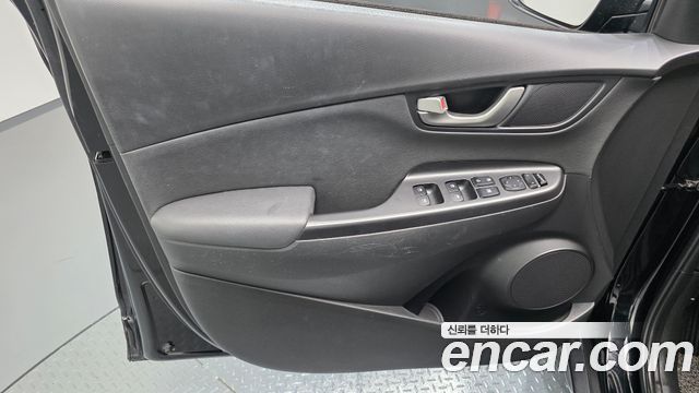 Hyundai Kona 2018 — photo 14