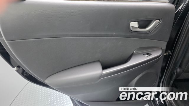 Hyundai Kona 2018 — photo 15