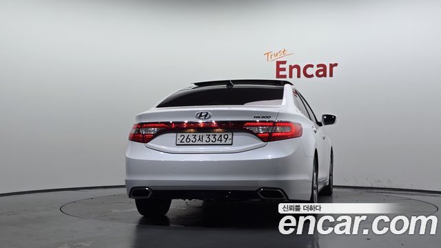 Hyundai Grandeur 2016 — photo 4