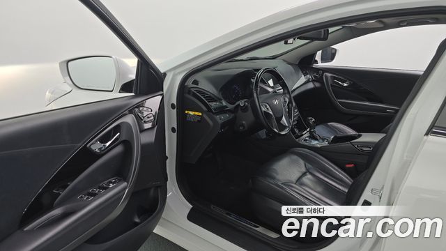 Hyundai Grandeur 2016 — photo 10